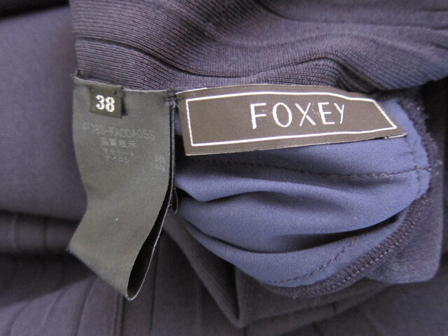 FOXEY　フォクシー38　 アンブロジア ニット ノースリーブ ワンピース色ミッドナイトブルー